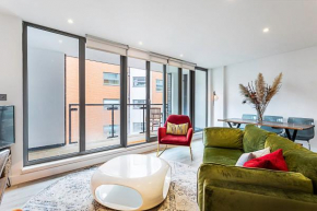 Duplex Two-Bed Apartment Near Tower Bridge